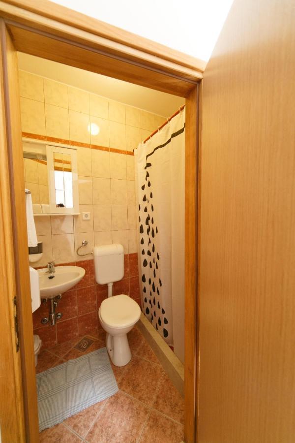 Guesthouse Francesca Baška Rom bilde